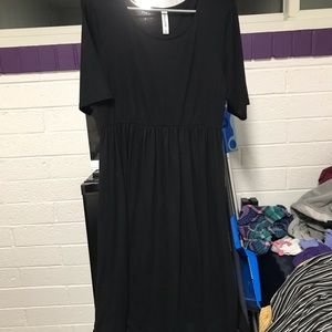 Black dress with pockets